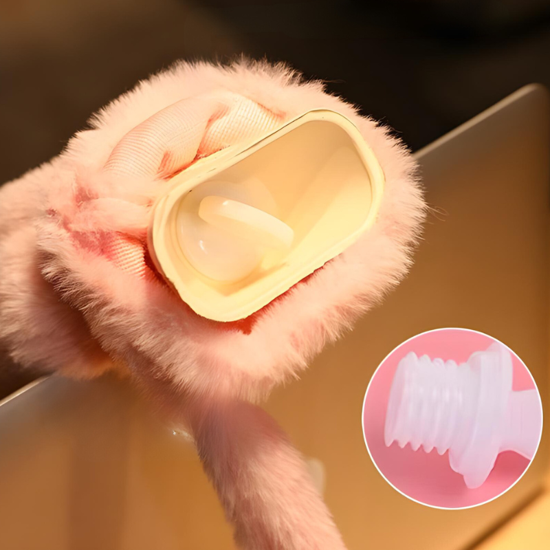 Bouillotte peluche Kawaii à eau longue 1,5L | 6h de chaleur, moumoute avec queue - Miss Bouillotte