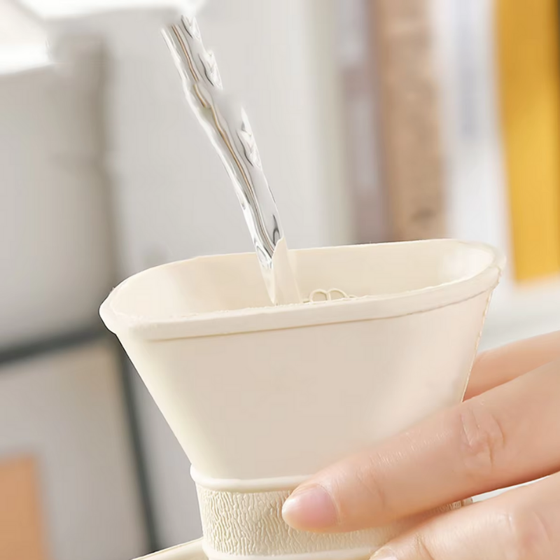 Bouillotte longue à eau 1L | 6h de chaleur enveloppante, housse douce avec pompon - Miss Bouillotte
