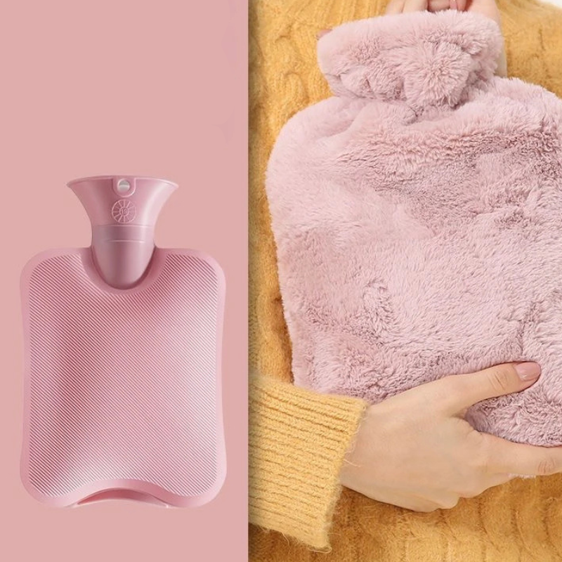 Bouillotte à eau 2L | 6h de chaleur, housse en fourrure grise ou rose - Miss Bouillotte